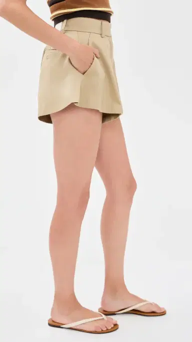 RENGGLI Flared Shorts Khaki 8 | Thumbnail 4