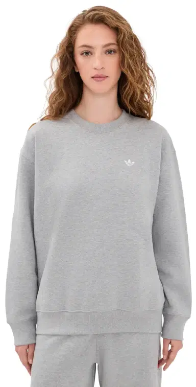 Adidas Essential Fleece Crew Sweatshirt Medium Grey Heather M | Thumbnail 1 Adidas Essential Fleece Crew Sweatshirt Medium Grey Heather M | Thumbnail 1