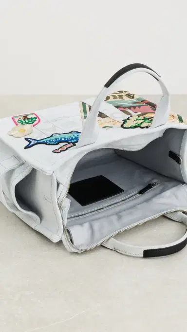 Marc Jacobs The Medium Denim Tote | Thumbnail 6 Marc Jacobs The Medium Denim Tote | Thumbnail 6