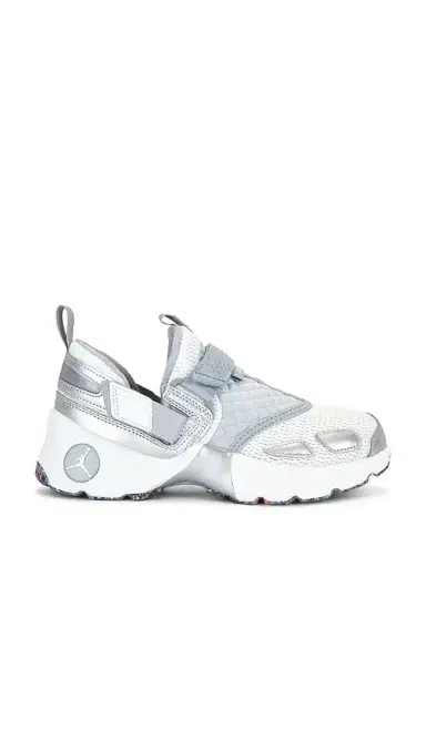 Jordan Trunner LX Sneaker | Thumbnail 1 Jordan Trunner LX Sneaker | Thumbnail 1
