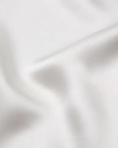 Brioni Men 's Hand-Rolled Silk Pocket Square | Thumbnail 2
