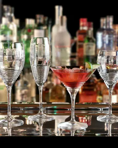 William Yeoward Crystal Zelda Martini Cocktail Glass | Thumbnail 3