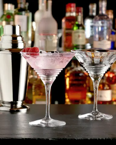 William Yeoward Crystal Zelda Martini Cocktail Glass | Thumbnail 4