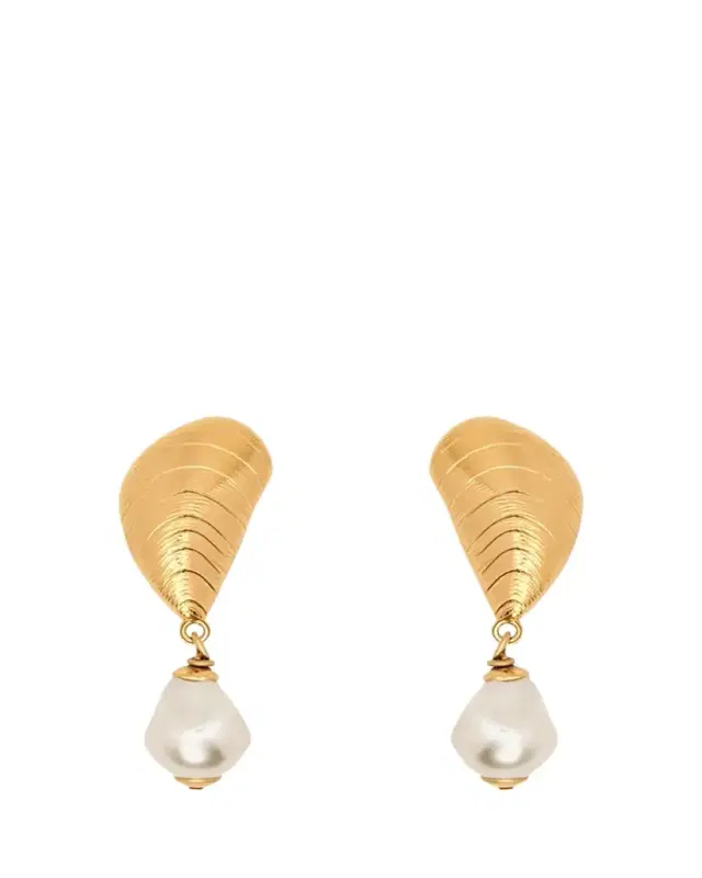 Oscar de la Renta Mussel Pearly Drop Clip-On Earrings