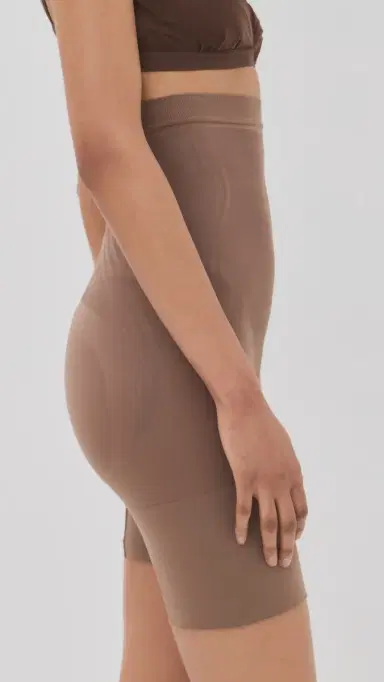 SPANX panxculpt GoFigure Mid Thigh Shorts Ganache | Thumbnail 4