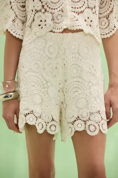 PatBo GAL EMBROIDERY SHORT | Thumbnail 3 PatBo GAL EMBROIDERY SHORT | Thumbnail 3