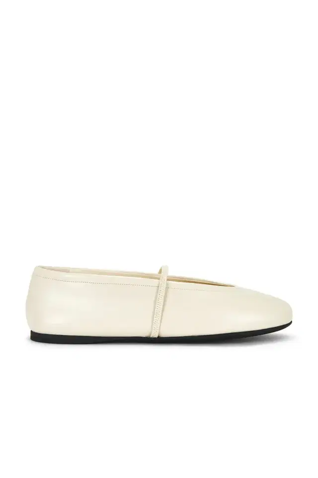 Miu Miu Ballerine Vitello Flat