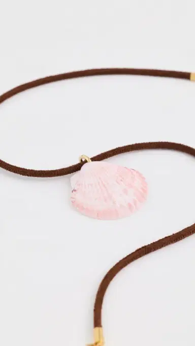 SHASHI Cord Scallop Necklace Brown One Size | Thumbnail 4