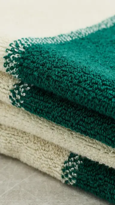 Marimekko Galleria Hand Towel Emerald/Melon One Size | Thumbnail 4