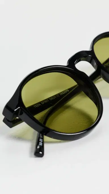 Le Specs Teen Spirit Deux Sunglasses Black One Size | Thumbnail 6 Le Specs Teen Spirit Deux Sunglasses Black One Size | Thumbnail 6
