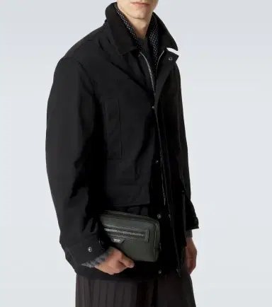 Tom Ford Leather toiletry bag | Thumbnail 2