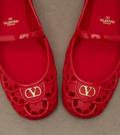 Valentino Garavani Ondette VLogo scalloped Mary Jane flats | Thumbnail 3 Valentino Garavani Ondette VLogo scalloped Mary Jane flats | Thumbnail 3