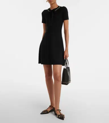 Valentino Garavani Rockstud Small leather top-handle bag | Thumbnail 6 Valentino Garavani Rockstud Small leather top-handle bag | Thumbnail 6