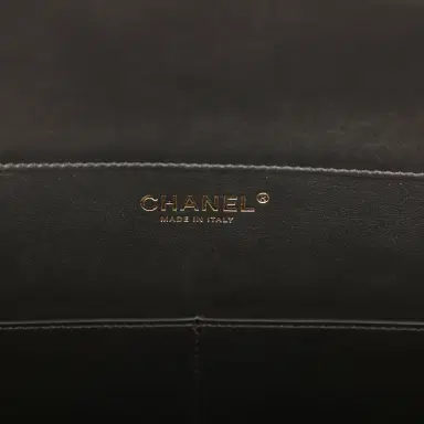 Chanel Chanel Maxi Coco Beach Small Shopping Bag White, Dark Beige, Black Raffia and Calfskin | Thumbnail 7 Chanel Chanel Maxi Coco Beach Small Shopping Bag White, Dark Beige, Black Raffia and Calfskin | Thumbnail 7