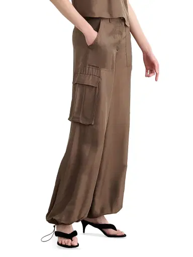 Toccin Women's James Wide-Leg Cargo Pants - Coffee | Thumbnail 4 Toccin Women's James Wide-Leg Cargo Pants - Coffee | Thumbnail 4