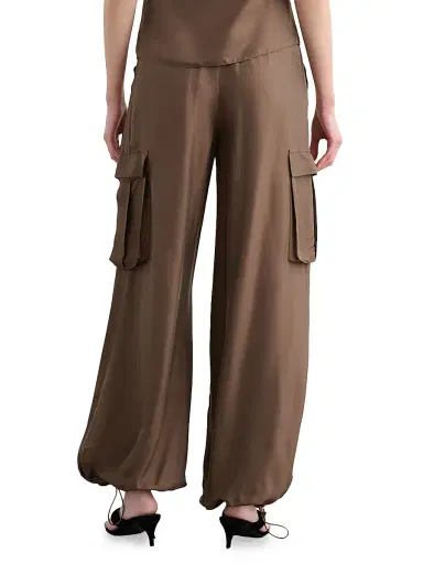 Toccin Women's James Wide-Leg Cargo Pants - Coffee | Thumbnail 5 Toccin Women's James Wide-Leg Cargo Pants - Coffee | Thumbnail 5