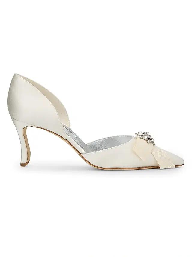 Manolo Blahnik Women's Apidosa Embellished D'Orsay Pumps - White