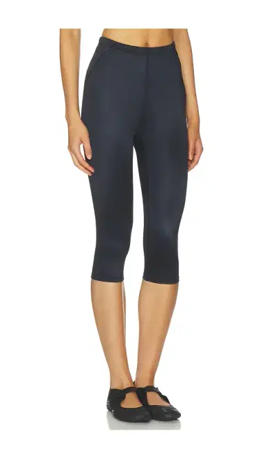 NikeSKIMS Shine Drawcord 17 Inch Crop Leggings | Thumbnail 2 NikeSKIMS Shine Drawcord 17 Inch Crop Leggings | Thumbnail 2