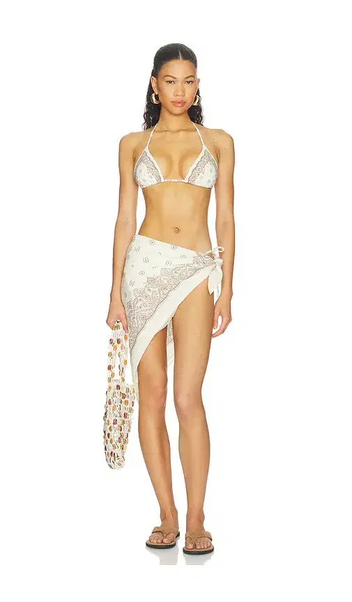 DEVON WINDSOR Scarf