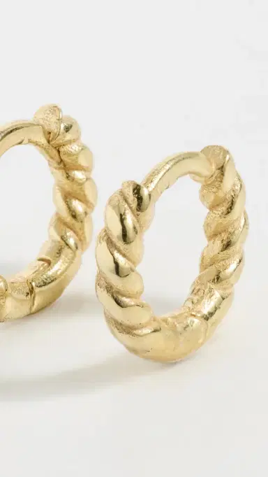 Shashi Petite Rope Huggie Hoop Earrings Gold One Size | Thumbnail 4