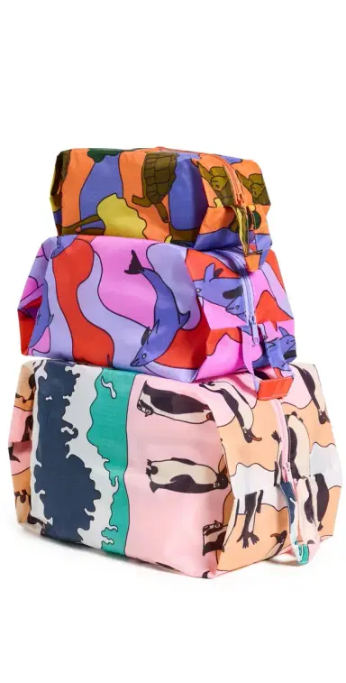 BAGGU 3D Zip Set Vacation Animals One Size | Thumbnail 1 BAGGU 3D Zip Set Vacation Animals One Size | Thumbnail 1