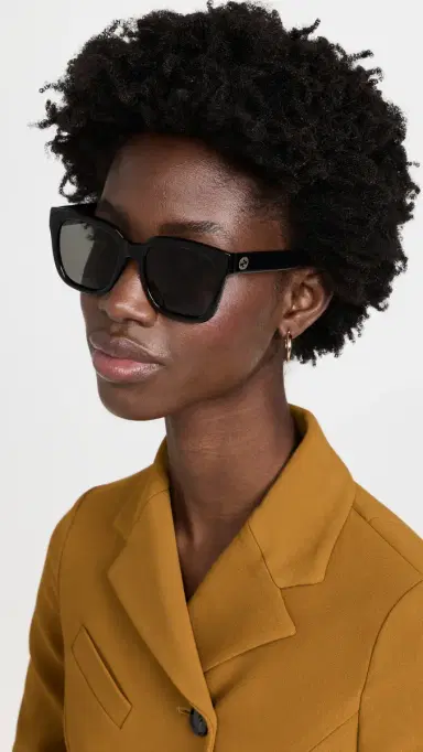 Gucci Minimal Sunglasses Black-Black-Smoke One Size | Thumbnail 3