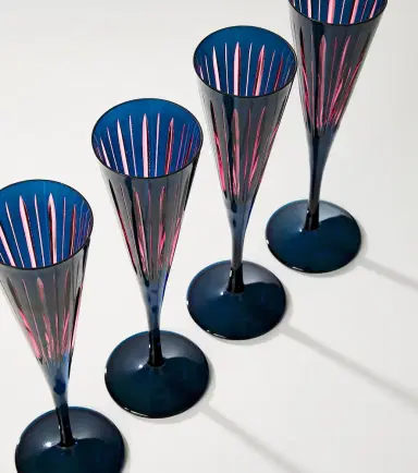 L'Objet Prism set of 4 champagne flutes | Thumbnail 2