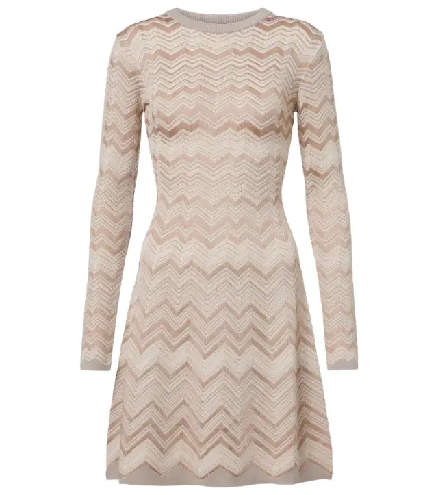 Zigzag knitted minidress