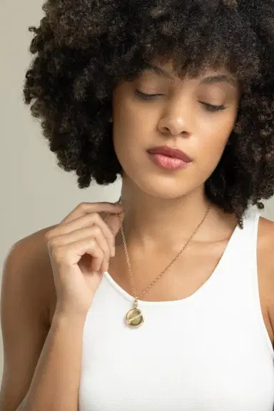 MONICA RICH KOSANN Diamond Vintage Arrow Locket Necklace | Thumbnail 3 MONICA RICH KOSANN Diamond Vintage Arrow Locket Necklace | Thumbnail 3