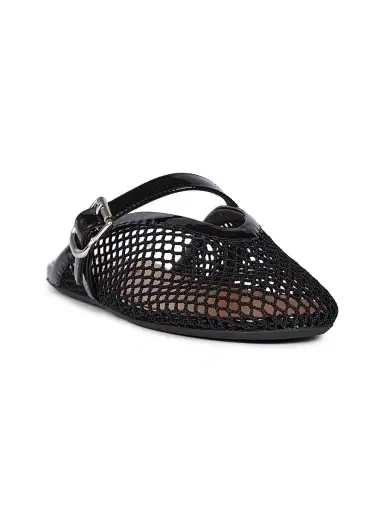 Alaïa Women's Open-Knit Fishnet Flat Mules - Noir | Thumbnail 2