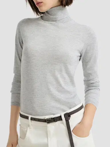 Brunello Cucinelli Women's Sparkling Cashmere and Silk Lightweight Turtleneck Sweater | Thumbnail 4 Brunello Cucinelli Women's Sparkling Cashmere and Silk Lightweight Turtleneck Sweater | Thumbnail 4