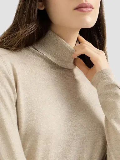 Brunello Cucinelli Women's Sparkling Cashmere and Silk Lightweight Turtleneck Sweater | Thumbnail 4