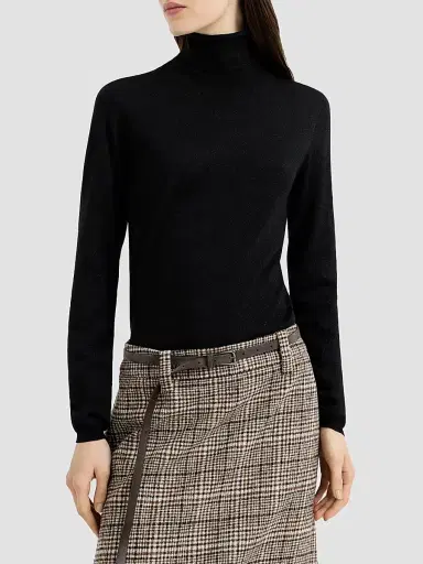 Brunello Cucinelli Women's Sparkling Cashmere and Silk Lightweight Turtleneck Sweater | Thumbnail 2 Brunello Cucinelli Women's Sparkling Cashmere and Silk Lightweight Turtleneck Sweater | Thumbnail 2