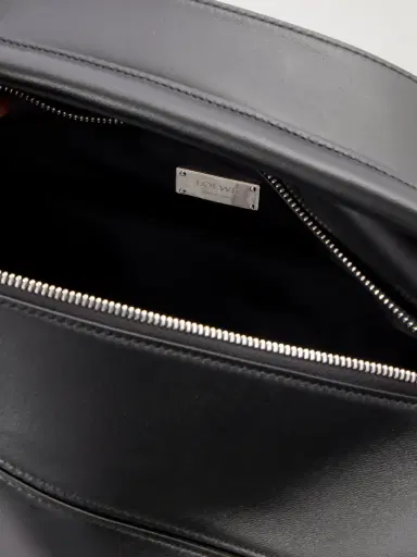 Loewe Puzzle Featherlight Large Leather Messenger Bag - Men | Thumbnail 6 Loewe Puzzle Featherlight Large Leather Messenger Bag - Men | Thumbnail 6