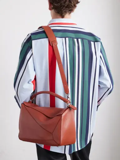 Loewe Puzzle Featherlight Large Leather Messenger Bag - Men | Thumbnail 5