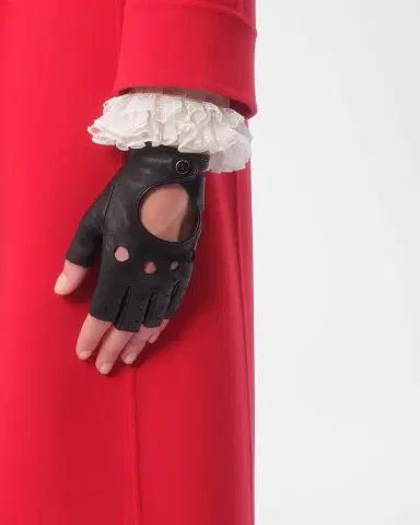 Valentino Garavani VLOGO Signature Leather Fingerless Gloves | Thumbnail 2 Valentino Garavani VLOGO Signature Leather Fingerless Gloves | Thumbnail 2