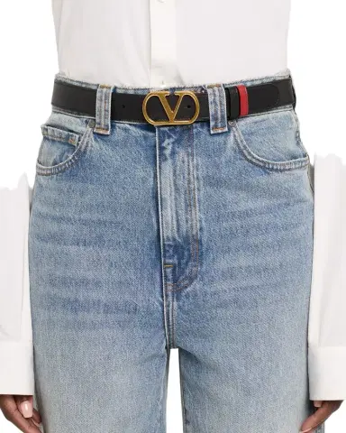 Valentino Garavani VLogo Signature Reversible Leather Belt, 30mm | Thumbnail 1 Valentino Garavani VLogo Signature Reversible Leather Belt, 30mm | Thumbnail 1