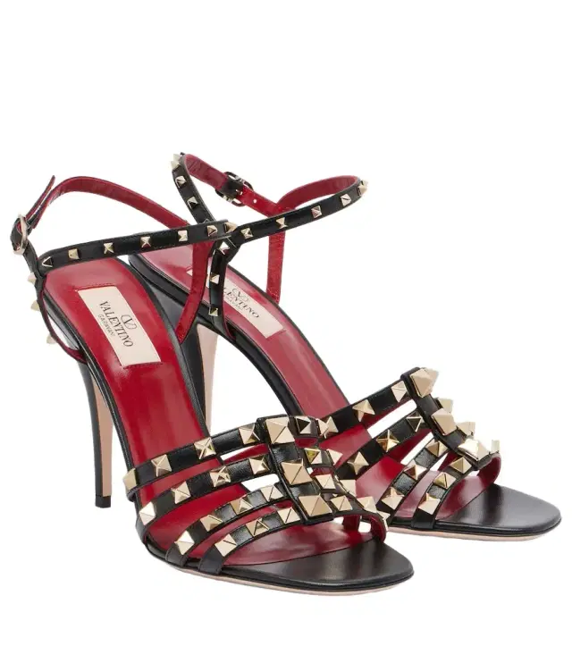 Rockstud leather sandals