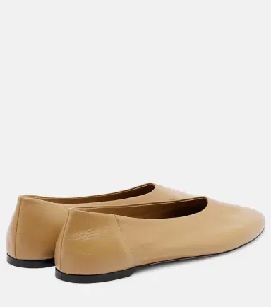 TOTEME Leather ballet flats | Thumbnail 3