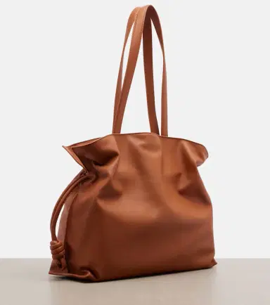 Loewe Flamenco Large leather clutch | Thumbnail 2