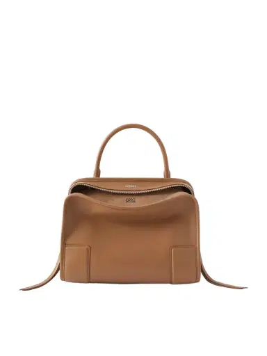 Loewe Amazona 180 Medium Leather Shoulder Bag | Thumbnail 1
