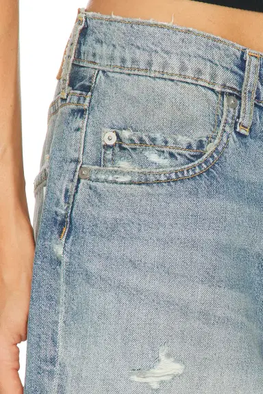 Eterne Emmett Boyfriend Denim Short | Thumbnail 6