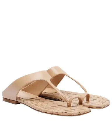 Bottega Veneta Livia Intrecciato leather thong sandals | Thumbnail 1