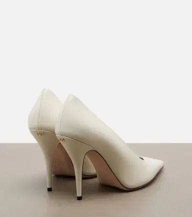 Valentino Garavani Cuttie leather pumps | Thumbnail 4