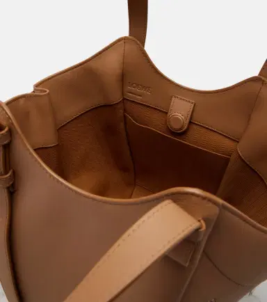 Loewe Hammock Flip Medium leather top-handle bag | Thumbnail 3 Loewe Hammock Flip Medium leather top-handle bag | Thumbnail 3