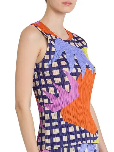 Pleats Please Issey Miyake Women's Market Printed Pleated Top - Tomato - Size Large | Thumbnail 4