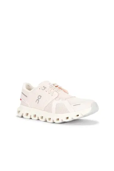 ON Cloud 6 Sneaker | Thumbnail 2