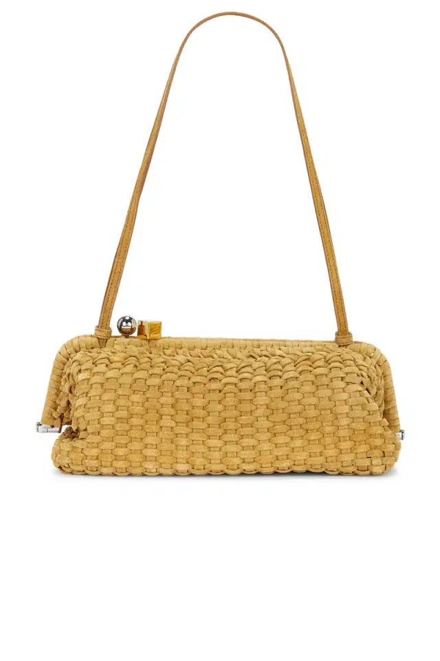 JACQUEMUS La Grande Pochette Salon