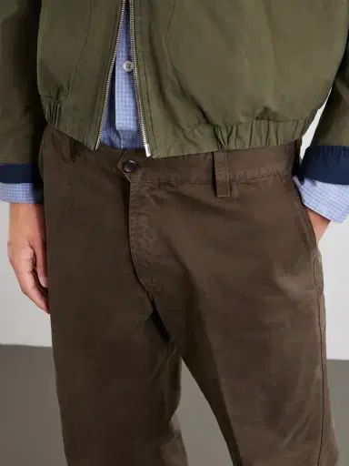 Drake's Straight-Leg Peached Cotton-Twill Trousers - Men | Thumbnail 5