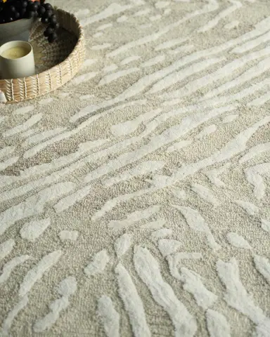 Exquisite Rugs Entro Hand-Tufted Beige & Ivory Rug | Thumbnail 3